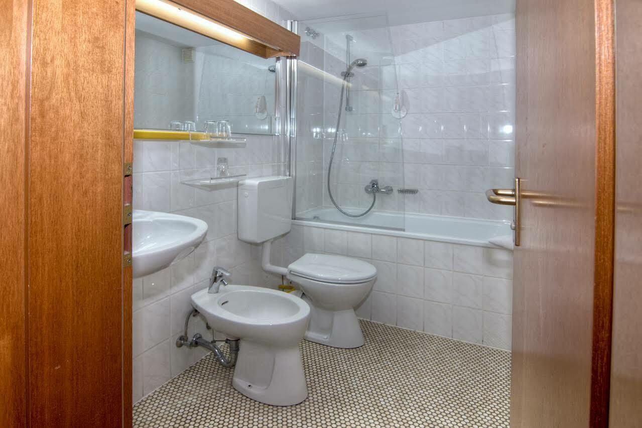 City Hotel Recklinghausen Bagian luar foto